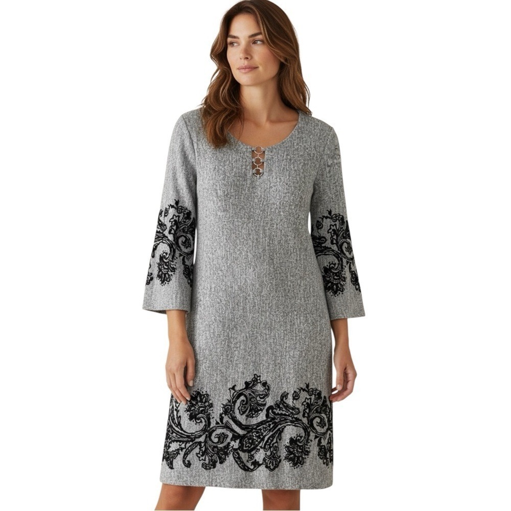 TACERA Shift Gray Dress with Embroidered Black Floral Accents Size‎ Medium